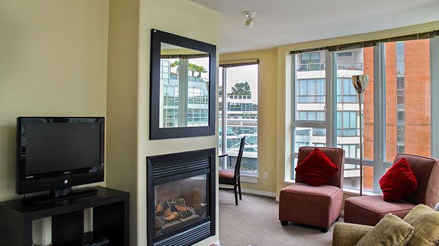 One Bedroom Penthouse Suite At 910 Beach Avenue Apartment Hotel Vancouver, BC
